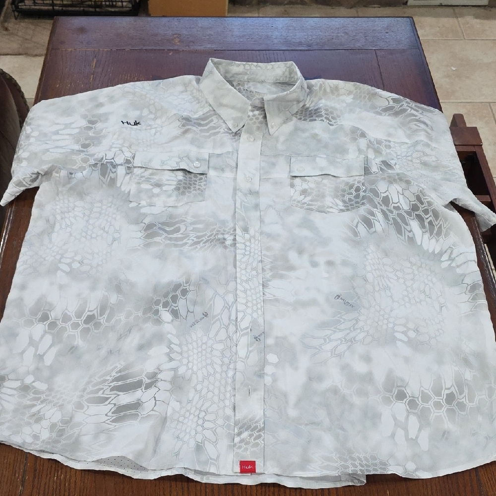 Huk White and Gray Camouflage Men's Shirt